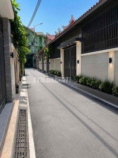 Nhà đất Xuân Đỉnh, căn góc 2 thoáng, mặt tiền ô tô đỗ cửa, kinh doanh 