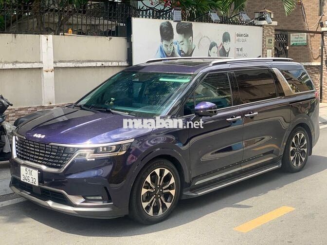 Kia Carnival 2022 Signature xanh