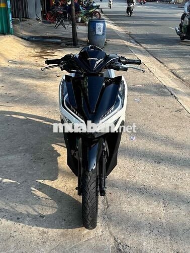 Honda Vario 125 Trắng đen 16000 km