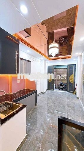 Chính Chủ Cần Bán Gấp Nhà Mới Hoàn Công Gần Hẻm Xe Hơi Đoàn Văn Bơ Q4