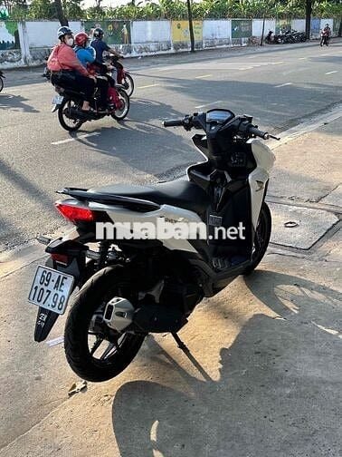 Honda Vario 125 Trắng đen 16000 km