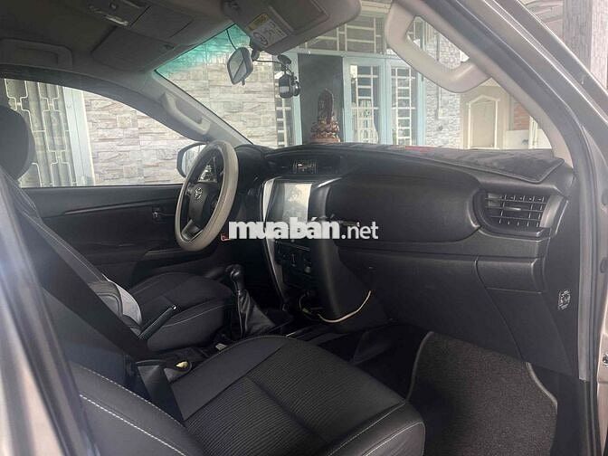 Toyota Fortuner 2020 Xám 27000 km