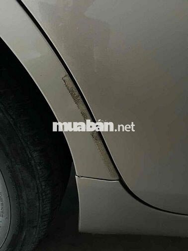 Toyota Camry nhập Mỹ màu Vàng cát