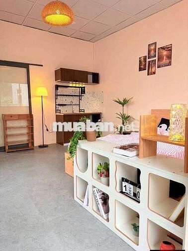 CĂN HỘ  STUDIO BAN CÔNG TONE HỒNG 30M2 HẺM XE TẢI HOÀNG SA QUẬN 3