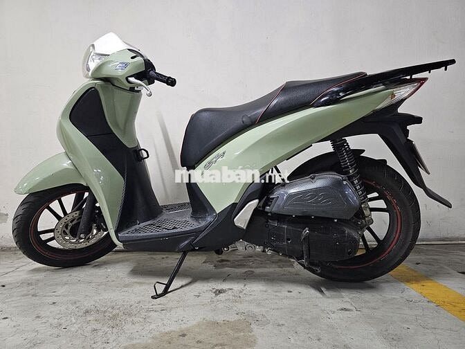 Honda SH 125 2015 trắng, dán decal xanh lá