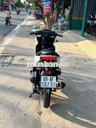 Honda Vario 125 Trắng đen 16000 km
