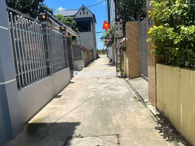 Hơn 3.9tỷ 120m full thổ cư mặt tiền rất rộng 8m Đất Đông Lai gần KCN