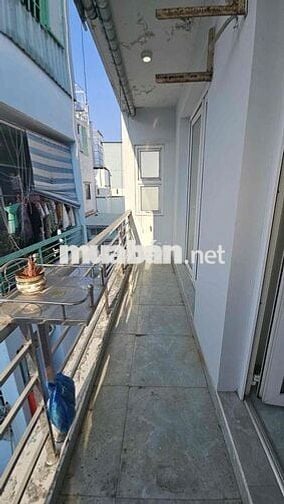 3 Tầng Gần cầu Chánh Hưng Hẻm Thông 3 Phòng Ngủ Nở Hậu SHR