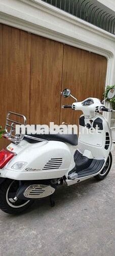 Piaggio Vespa GTS 300 Trắng