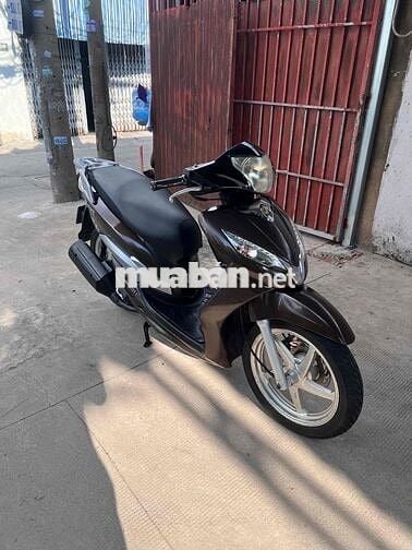 Cần bán 1 chiếc SYM Shark 125 màu Nâu