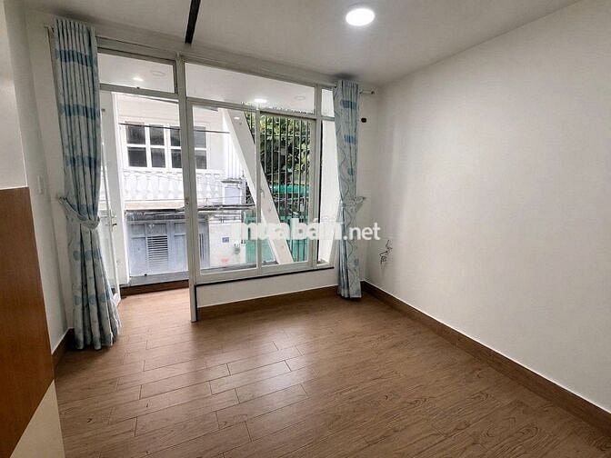 Cho thuê nhà 2pn hẻm xe hơi thông đường Lũy Bán Bích, quận Tân Phú