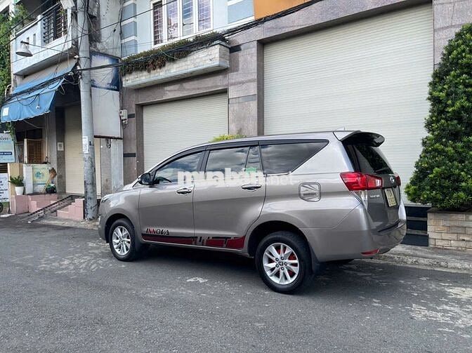 Toyota Innova bản 2.0E 2019