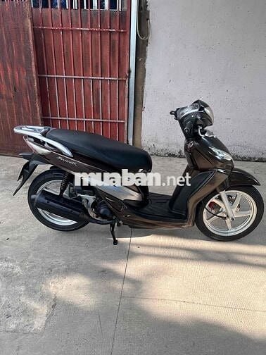 Cần bán 1 chiếc SYM Shark 125 màu Nâu