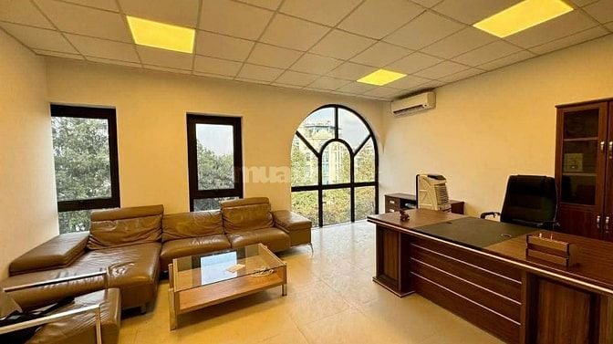 (Chính chủ) bán BT lô góc- phố Trung Kính to- 170m2- Mt:8.5m- 75 tỷ