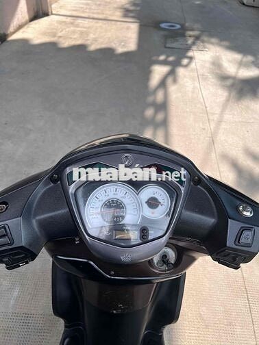 Cần bán 1 chiếc SYM Shark 125 màu Nâu