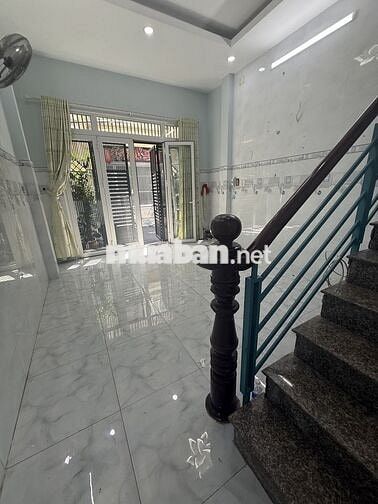 Hẻm 5m GÒ DẦU & Tân Quý, 3 tấm, 4 Phòng Ngủ, 3 wc,1 sân thượng