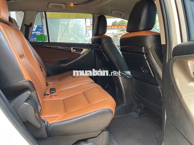 Toyota Innova 2019 bản G số tự động