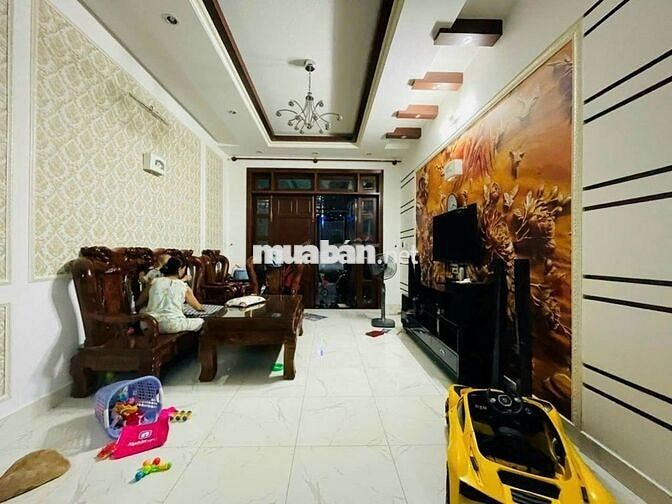 Cho thuê nhà HXH 175/6A Nguyễn Thiện Thuật Phường 1 Quận 3