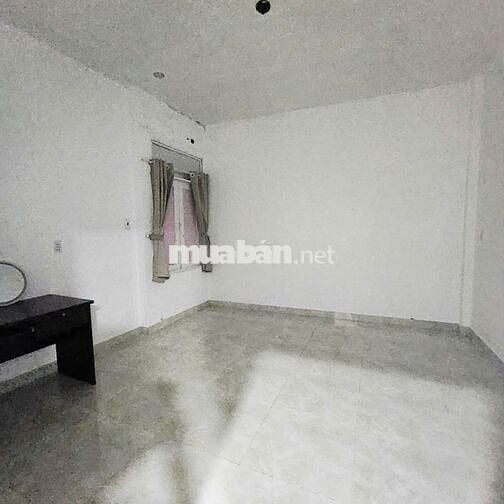 Cho thuê nhà Bắc Hải - DTSD:120m2 - 3 tầng - Hẻm xe tải thông - 11.5tr