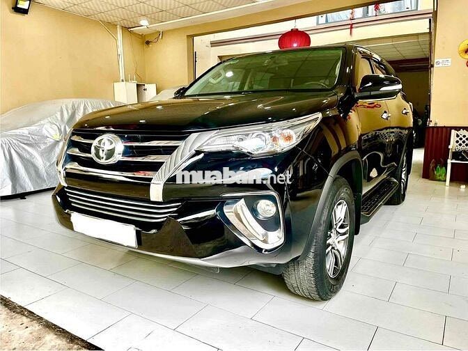 Toyota Fortuner 2.7V 2017 Đen 94000 km