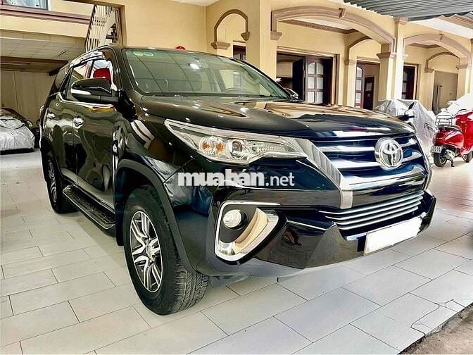 Toyota Fortuner 2.7V 2017 Đen 94000 km