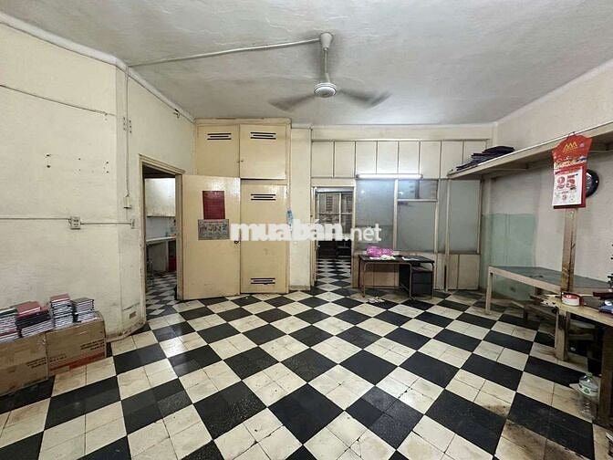 Mặt bằng chung cư Lý Tự Trọng Quận 1, DT 80m2, nhà trống, tiện KD