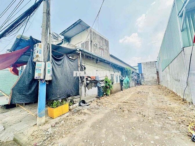 Bán đất mặt tiền sát ĐT743 gần Phú Đông SkyOne Dĩ An 144m² giá 5.1 tỷ