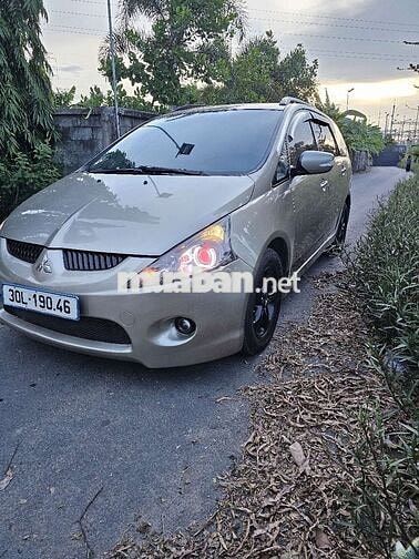 Mitsubishi Grandis 2006 Vàng cát