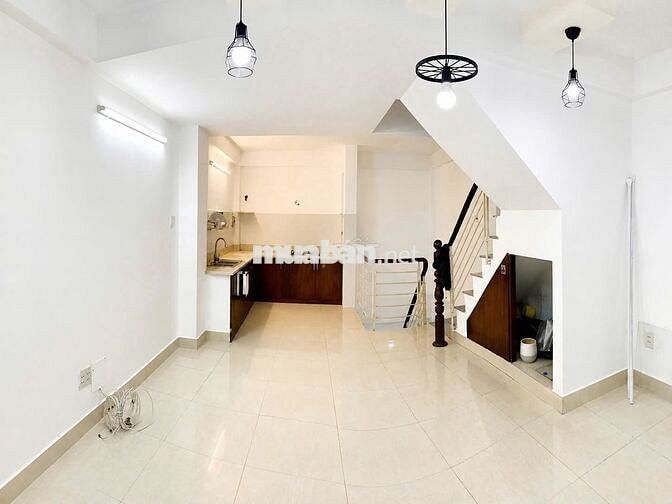 CHO THUÊ PHÒNG TRỌ 15M² - ĐOÀN VĂN BƠ Q4 - GIÁ PHÒNG 3.000.000 VNĐ