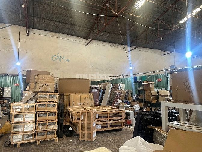 Cho thuê kho đường container Quận 8
