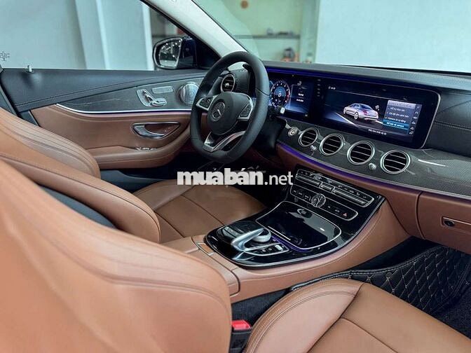 Mercedes-Benz E300 AMG 2018 siêu lướt 36.000km