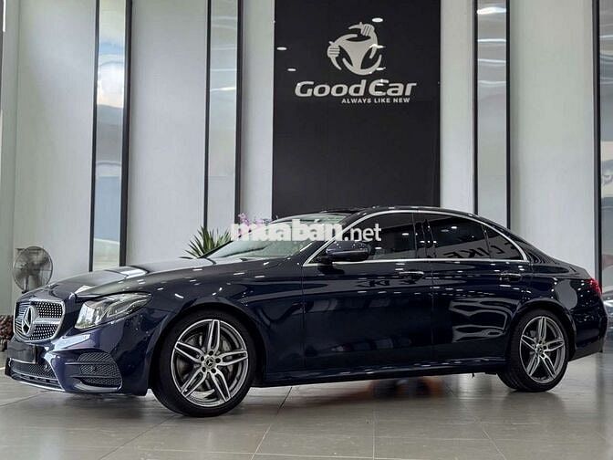 Mercedes-Benz E300 AMG 2018 siêu lướt 36.000km