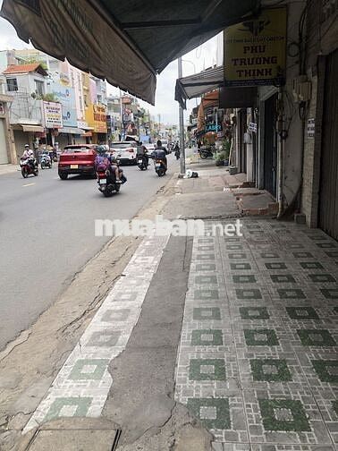 Cho Thuê Mặt bằng KD Mặt tiền Lạc Long Quân, DT 27m2 giá 8 triệu/tháng