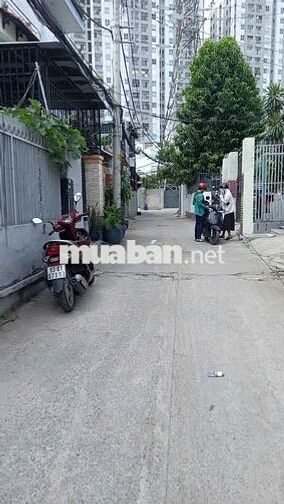 Nhà 2 tầng 45M2 Đường số 4, Trường Thọ, TĐ, Ô TÔ ĐẬU CỬA 2/XẸT