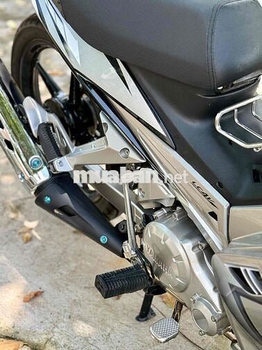 Yamaha Exciter 1S94 CTĐ 2011 Bạc đen