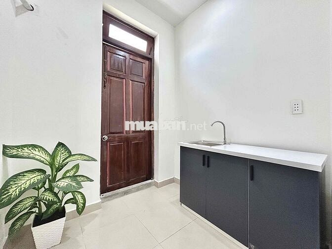 1 Phòng ngủ ban công đủ nội thất ngay chung cư Đức Khải