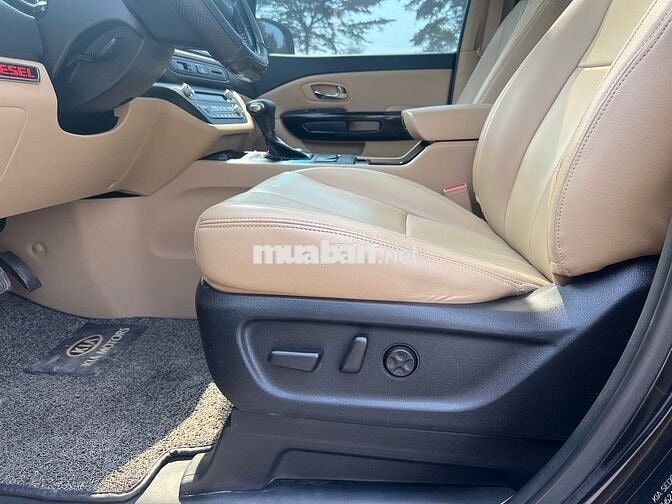 Kia Sedona 2018 Dầu - 140000 km
