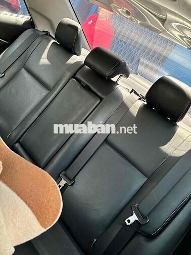 Toyota 2014 1.8G Trắng