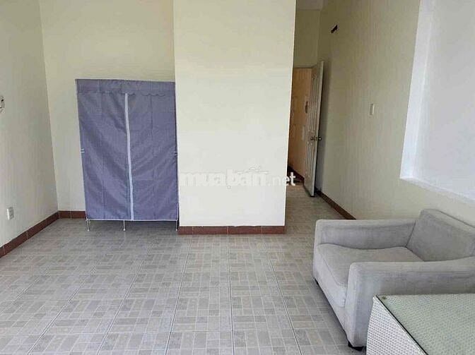 cho thuê nhà MT đường số 9 chợ tân mỹ