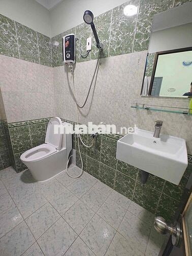 STUDIO CỬA SỔ NGAY CÔNG VIÊN HOÀNG VĂN THỤ