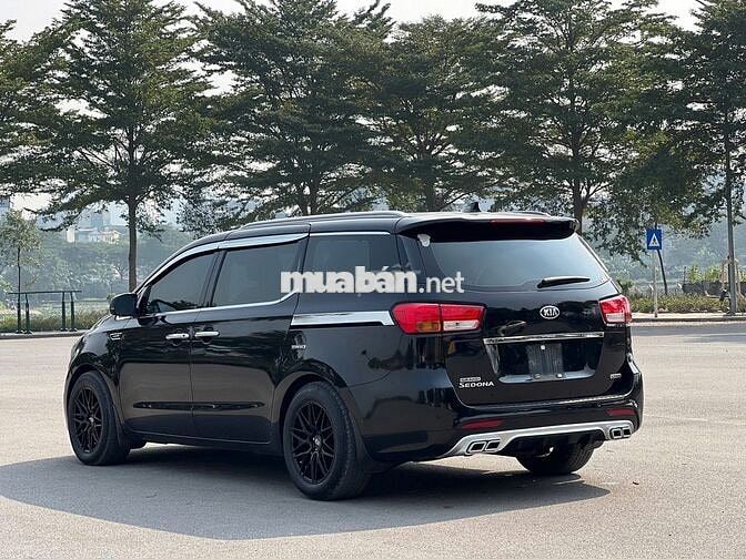 Kia Sedona 2018 Dầu - 140000 km