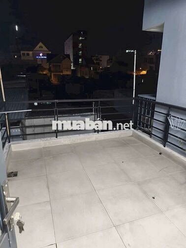 Cho thuê nhà nguyên căn 3 phòng ngủ hẻm 95 Lê Văn Lương 