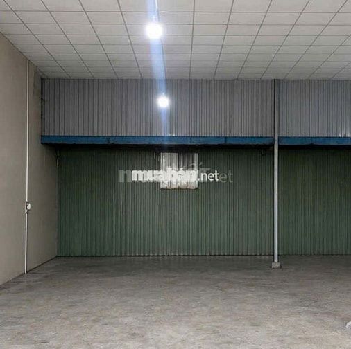 Cho thuê kho mini đường Bùi Văn Ba – 120m2 – dọn vào sử dụng ngay