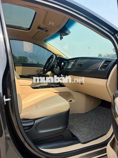 Kia Sedona 2018 Dầu - 140000 km