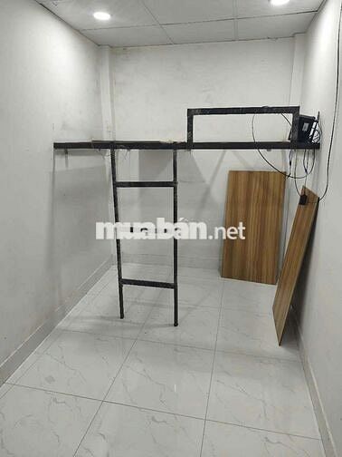 Cho thuê nhà nguyên căn 3 phòng ngủ hẻm 95 Lê Văn Lương 