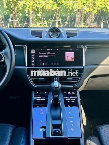 Porsche Macan 2.0L Turbo 2024 Trắng