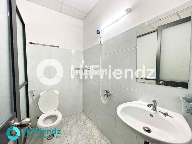 CHO THUÊ PHÒNG DƯỚI TRỆT GIÁ RẺ 1 TRỆT 1 LẦU 2 NHÀ VỆ SINH CỰC RỘNG
