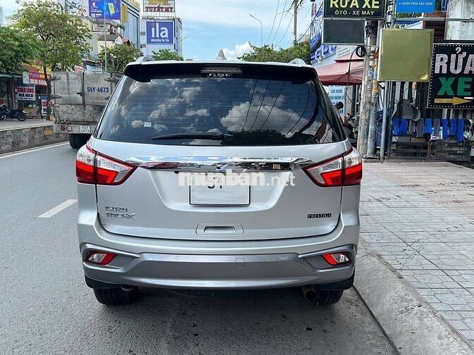 Isuzu Mu-X model 2020 số tự động máy dầu