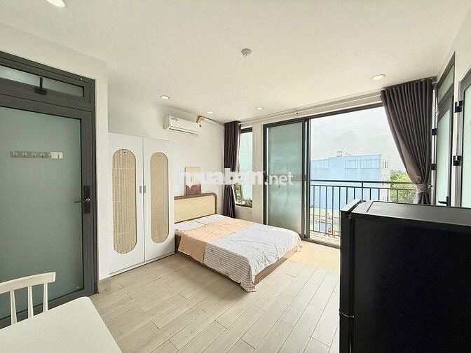 1PN BAN CÔNG TÁCH BẾP NGAY ĐẠI HỌC VĂN LANG CS3, IUH, EMART PV TRỊ GV
