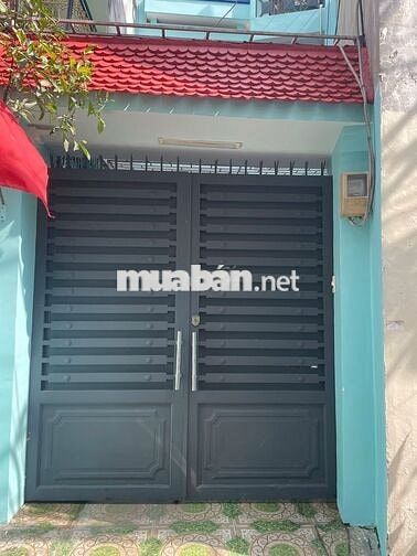 MẶT BẰNG RỘNG RÃI - NGAY SÂN BAY, HẺM Ô TÔ TẢI, CÓ SÂN ĐỂ XE, MÁY LẠNH